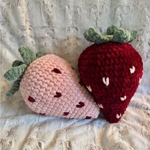Crochet Strawberry Plush Set